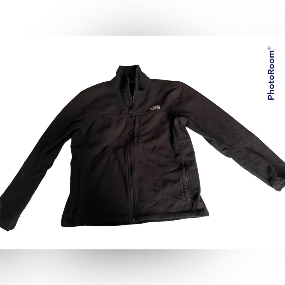 The North Face Men’s Black Fleece Zip-up